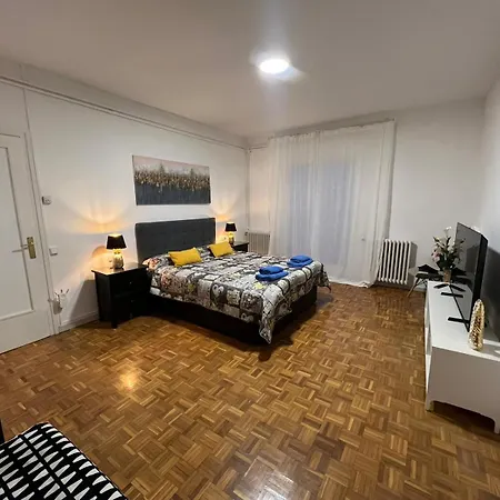 Aparthotel En La Calle Rambla